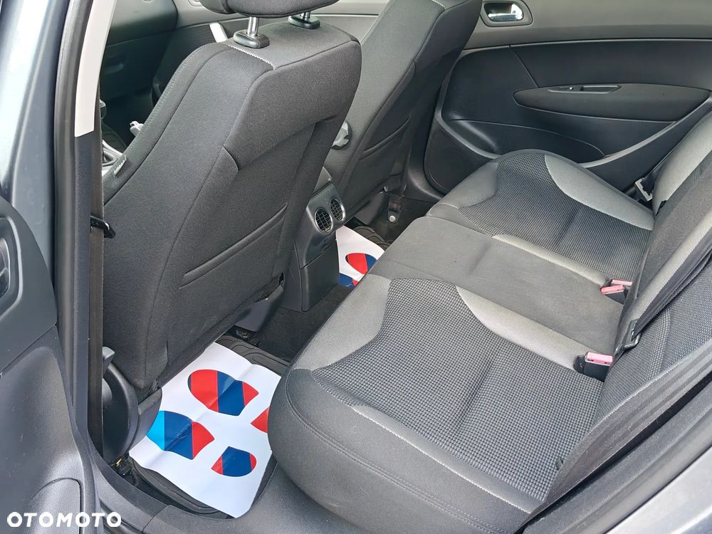 Peugeot 308 1.6 Premium - 11
