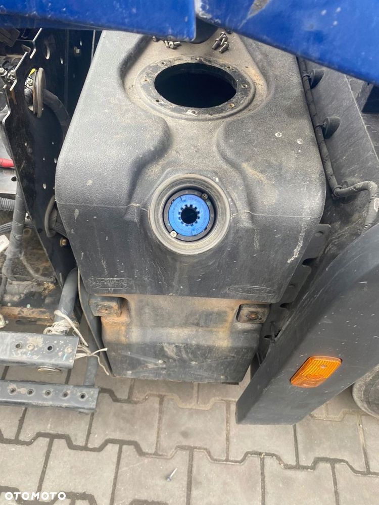 KOMPLETNY ZBIORNIK ADBLUE FORD F-MAX 500 EURO6 - 2