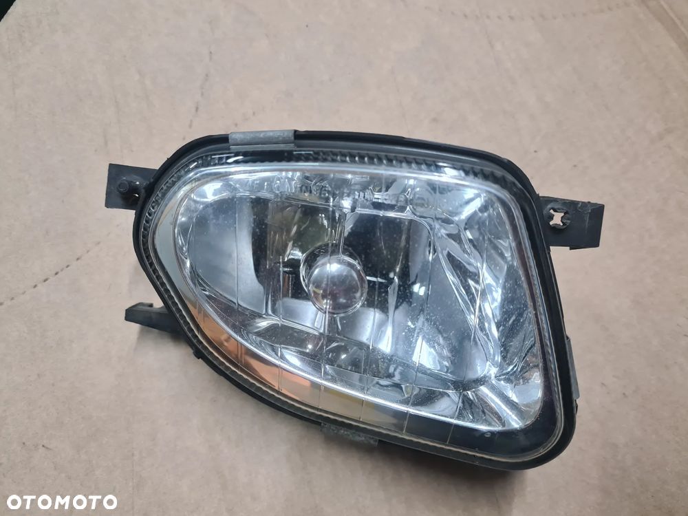 HALOGEN PRAWY MERCEDES W211 A2118200656 - 3