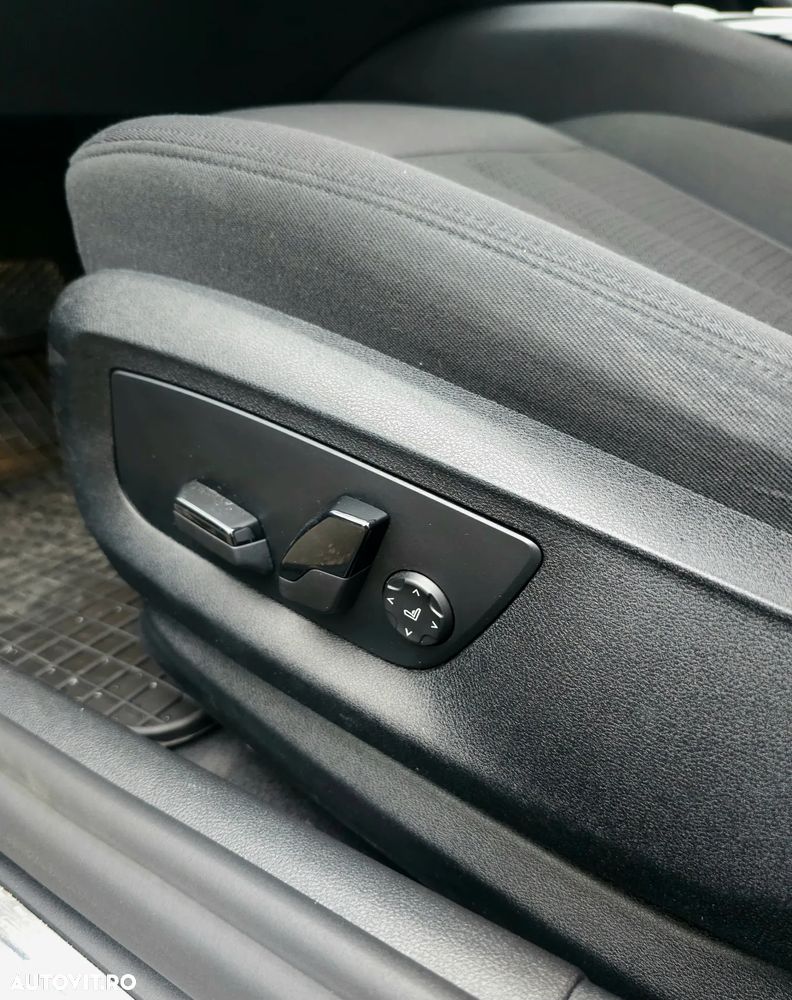 BMW Seria 5 520d xDrive AT MHEV - 20