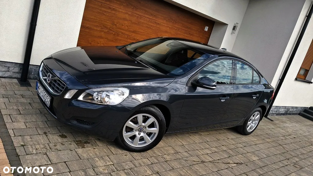 Volvo S60 - 3