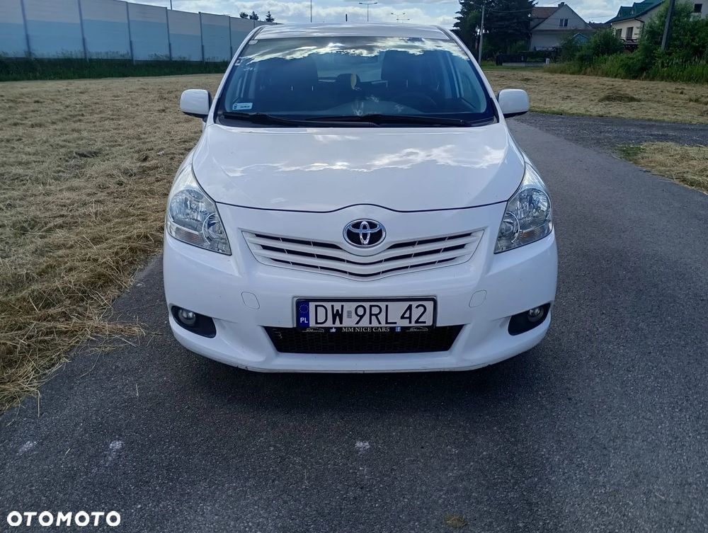Toyota Verso 1.6 5-Sitzer Life - 2