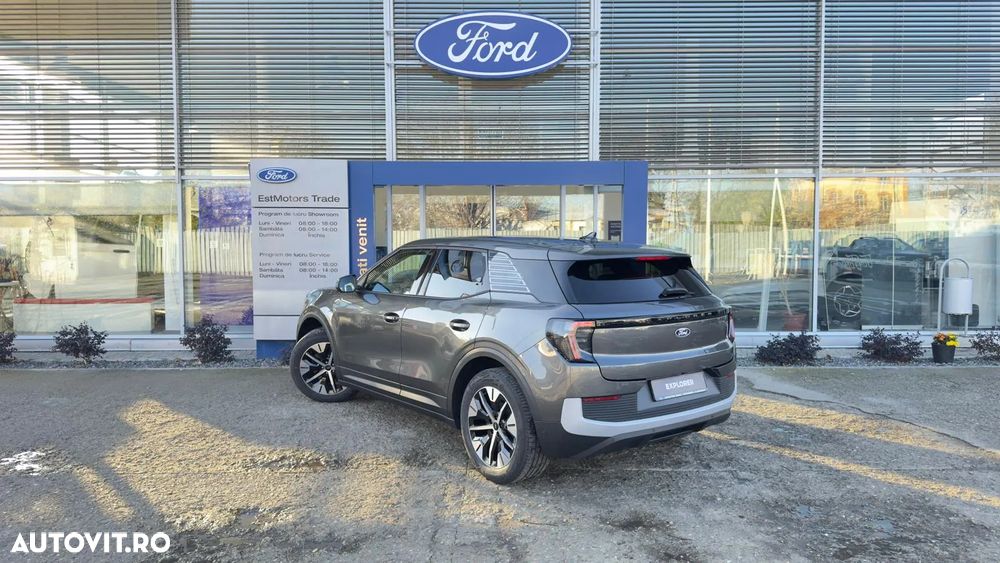 Ford Explorer RWD 77 kWh Extended Range Select - 4
