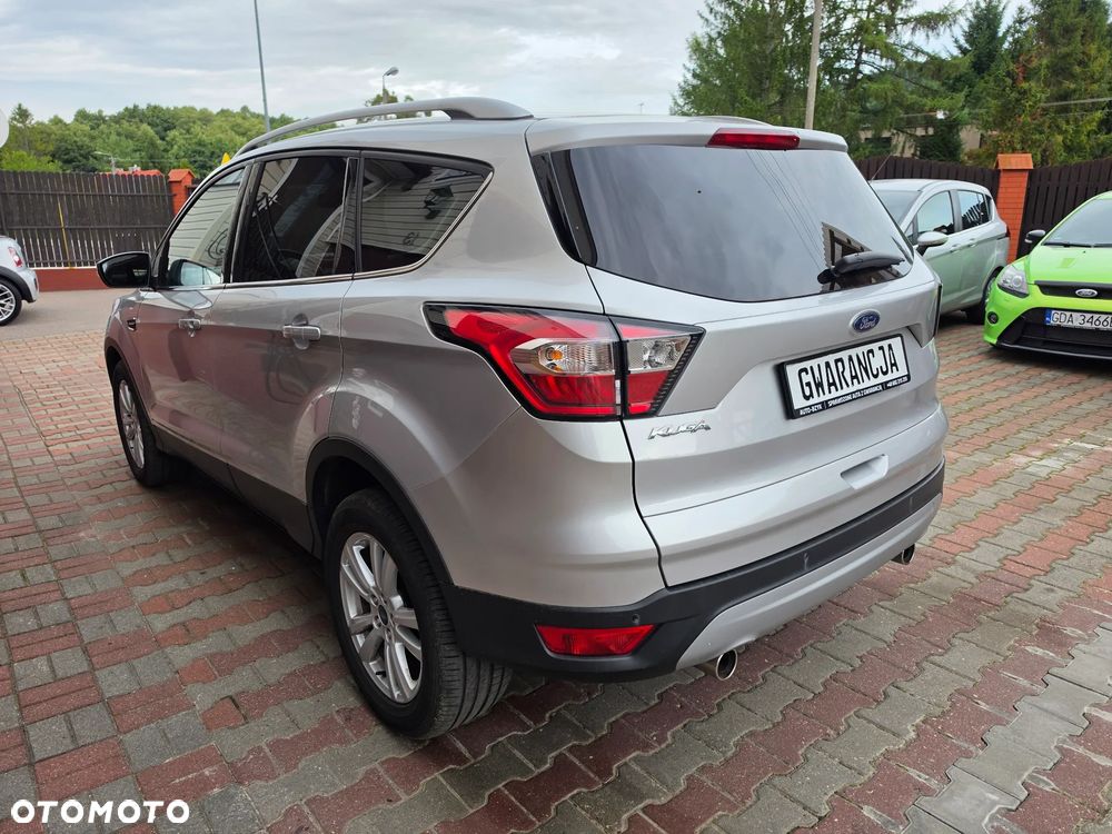Ford Kuga 2.0 TDCi 2x4 Titanium - 5