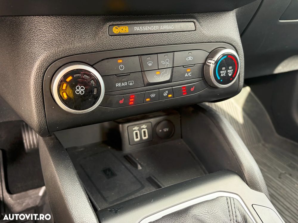 Ford Focus 1.0 EcoBoost Connected - 22