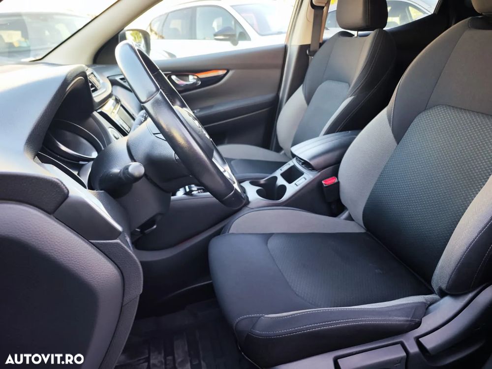 Nissan Qashqai 1.3 l MHEV X-Tronic 4WD N-Connecta - 9