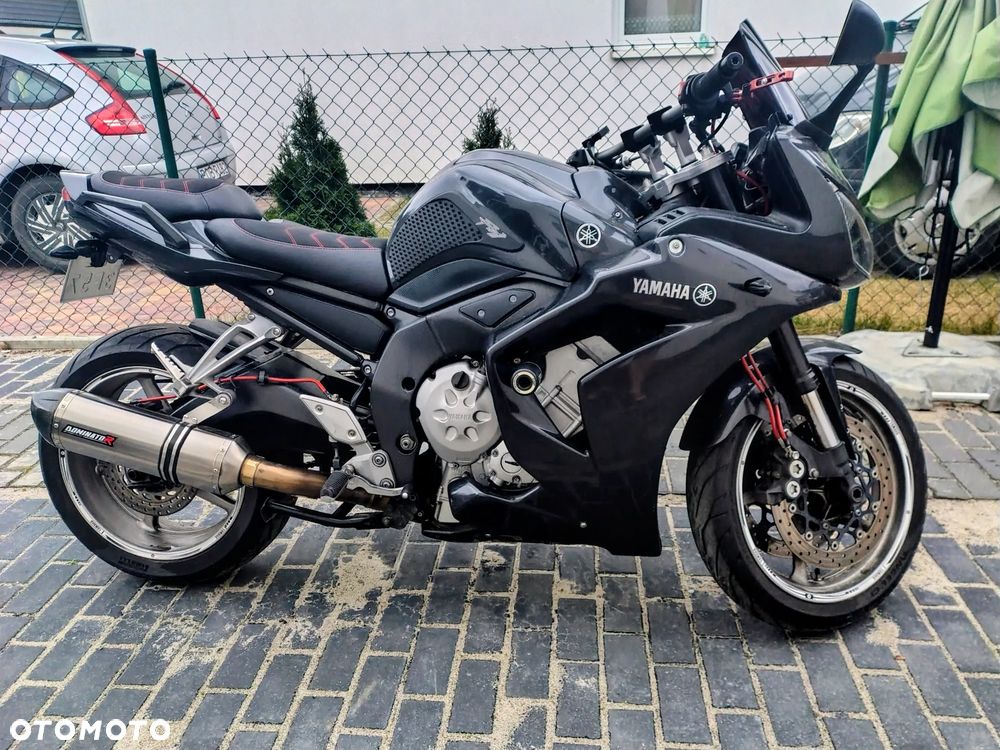 Yamaha FZ - 1