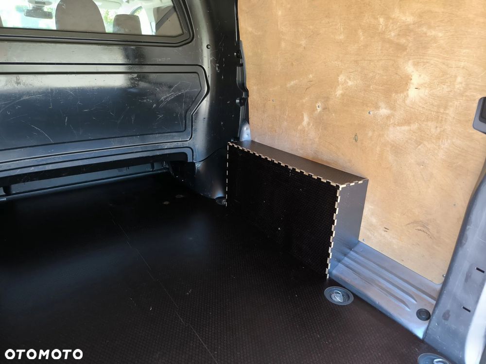 Opel Vivaro - 38