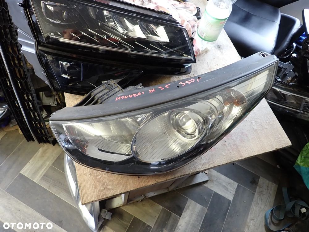 Hyundai IX35 Lampa/Reflektor Lewy przód - 1