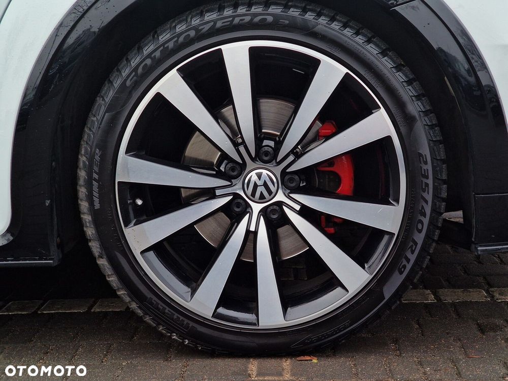 Volkswagen Beetle 2.0 TSI BMT R-Line DSG - 10