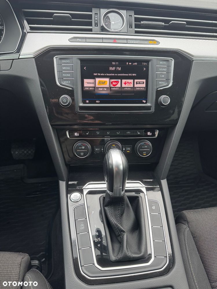 Volkswagen Passat 2.0 TDI (BlueMotion Technology) DSG Comfortline - 20