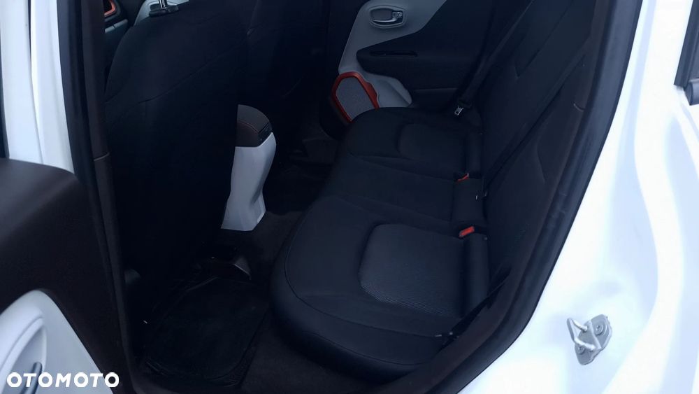 Jeep Renegade 1.4 MultiAir Longitude - 21
