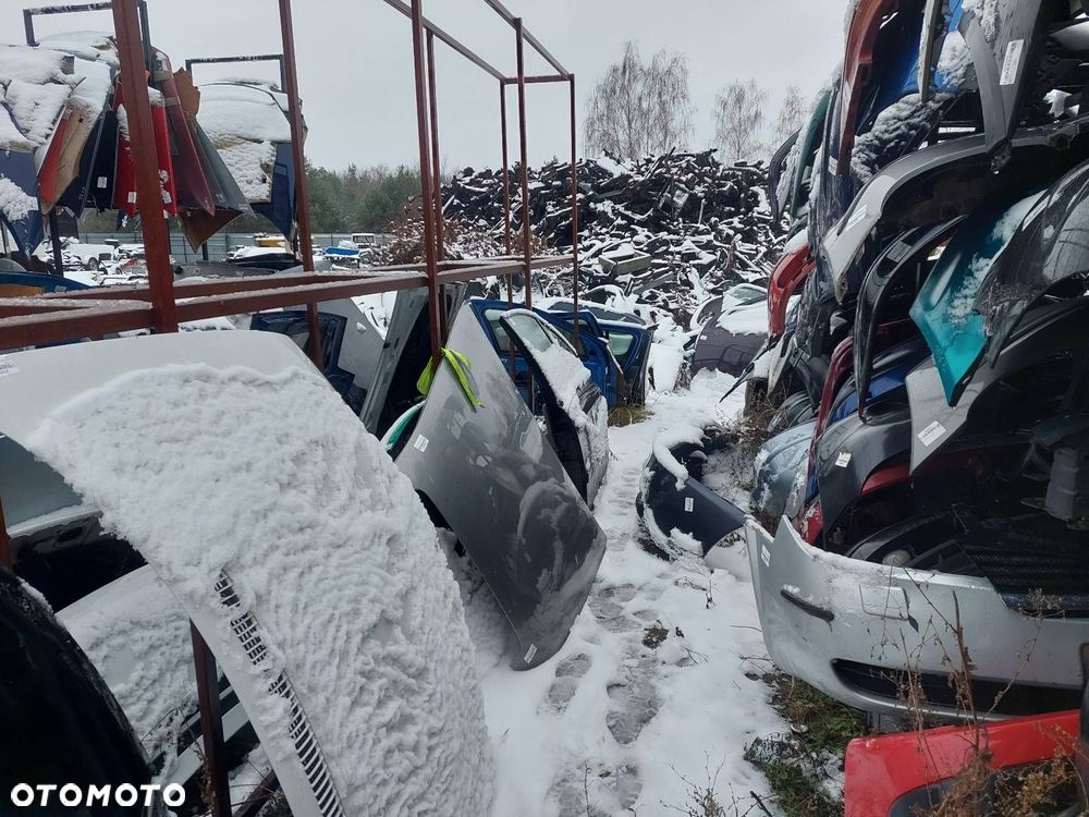 MASKA POKRYWA SILNIKA AUDI A6 C6 LY7Q - 7