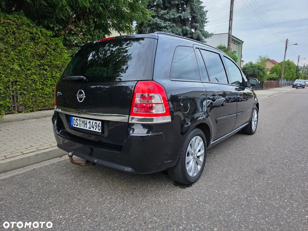Opel Zafira 1.8 Active - 11