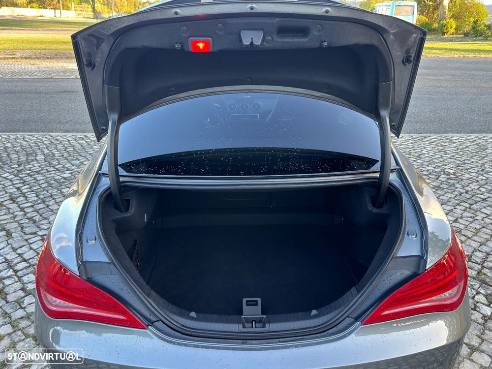Mercedes-Benz CLA 220 d 7G-DCT AMG Line - 21
