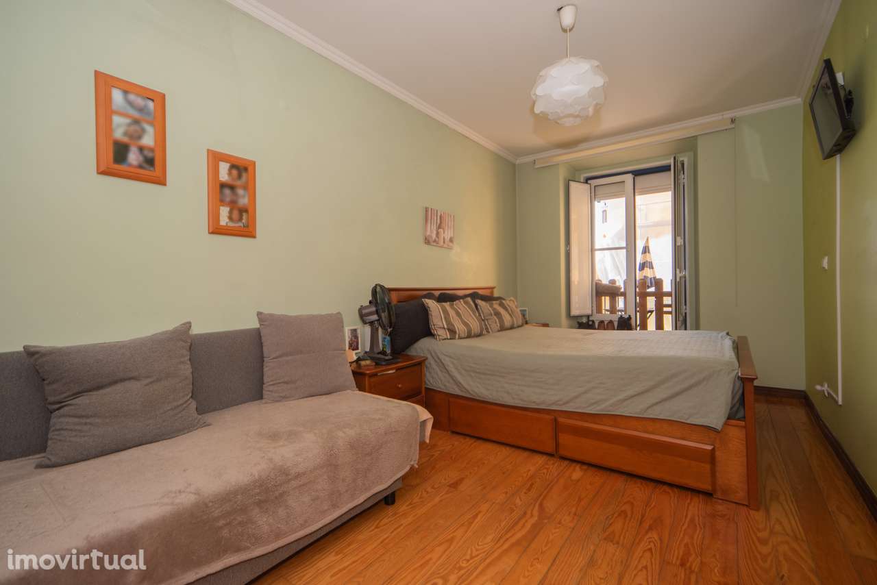 Apartamento T2+1 com cave e espaços adicionais na Tv. Nazaré, Lisboa - Grande imagem: 2/36