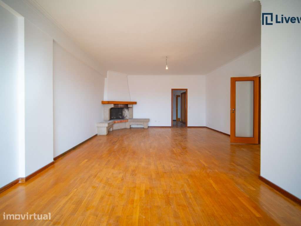Penthouse T6 convertido em T5 Av. Fernão Magalhães - Grande imagem: 3/34