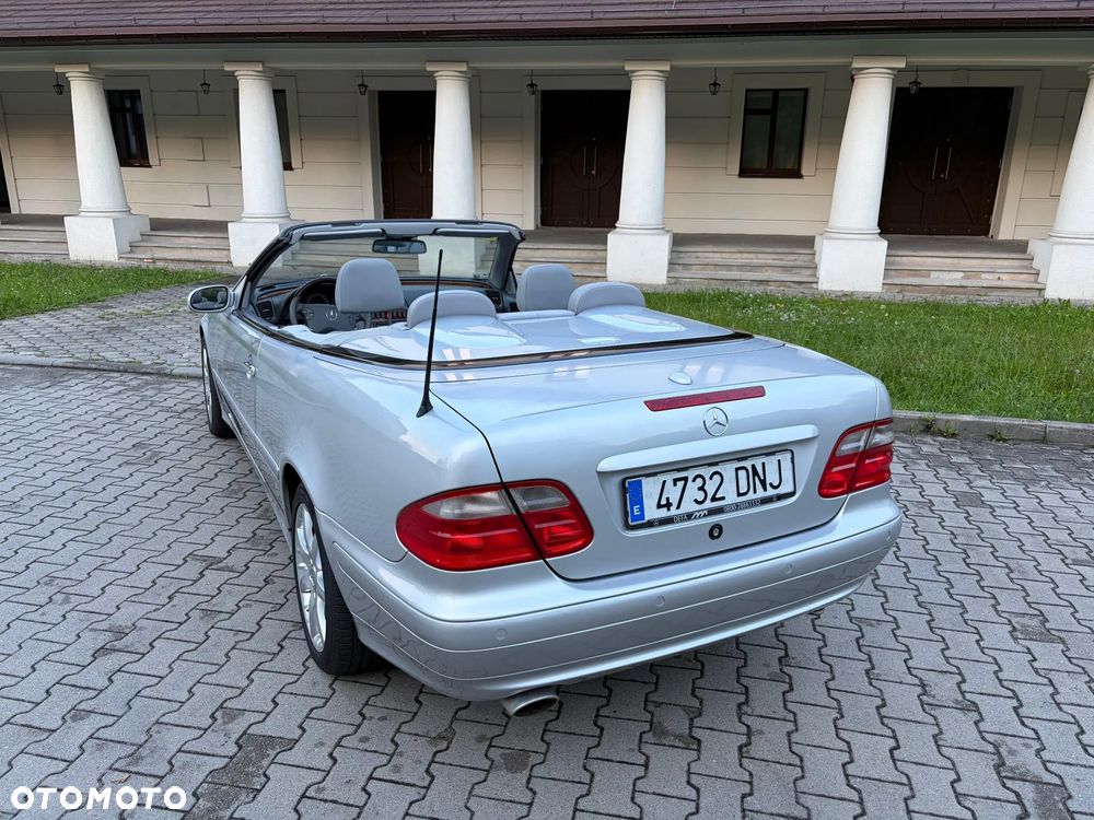 Mercedes-Benz CLK - 2