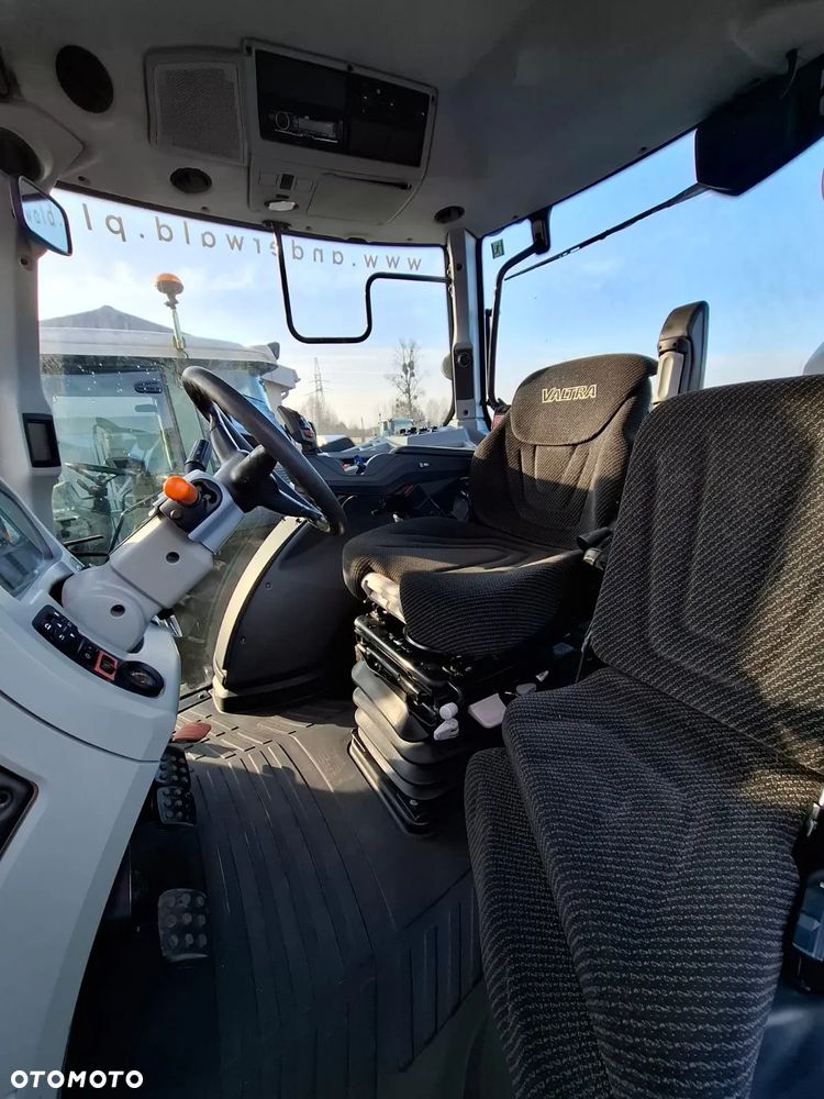 Valtra T174 EV - 9