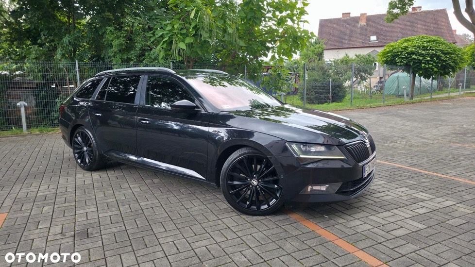 Skoda Superb 2.0 TDI Sportline DSG - 2
