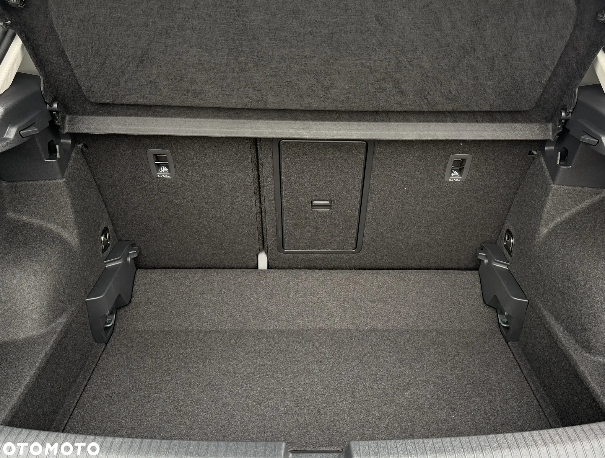 Volkswagen T-Roc - 12