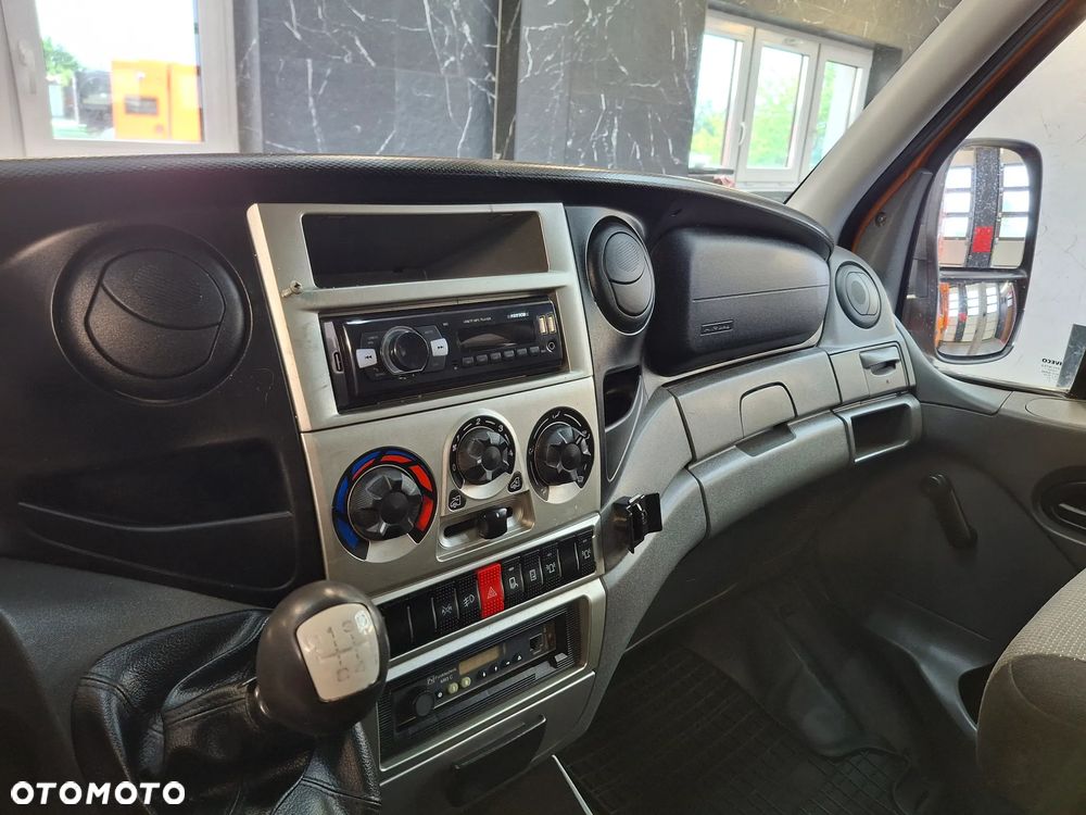 Iveco Daily 35S14 Doka Dubel Brygadówka Służba Drogowa Silnik 3.0 Pomarańczowy 6 Miejsc Hak Kamera Cofania Webasto Ogrzewanie Postojowe Plandeka Tablica Świetlna Światła Ostrzegawcze - 16