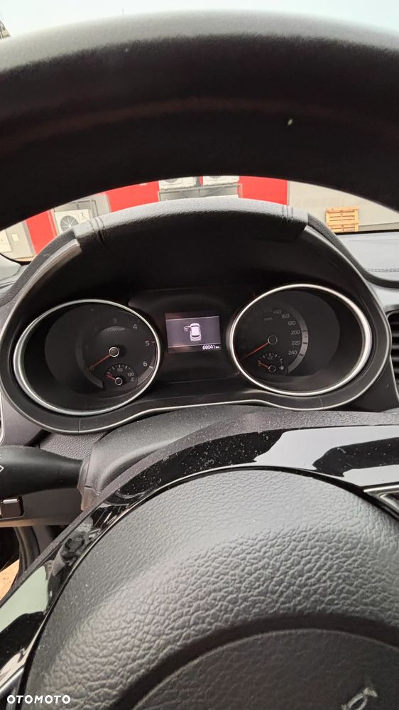 Kia Ceed 1.6 CRDi mHEV M DCT - 9