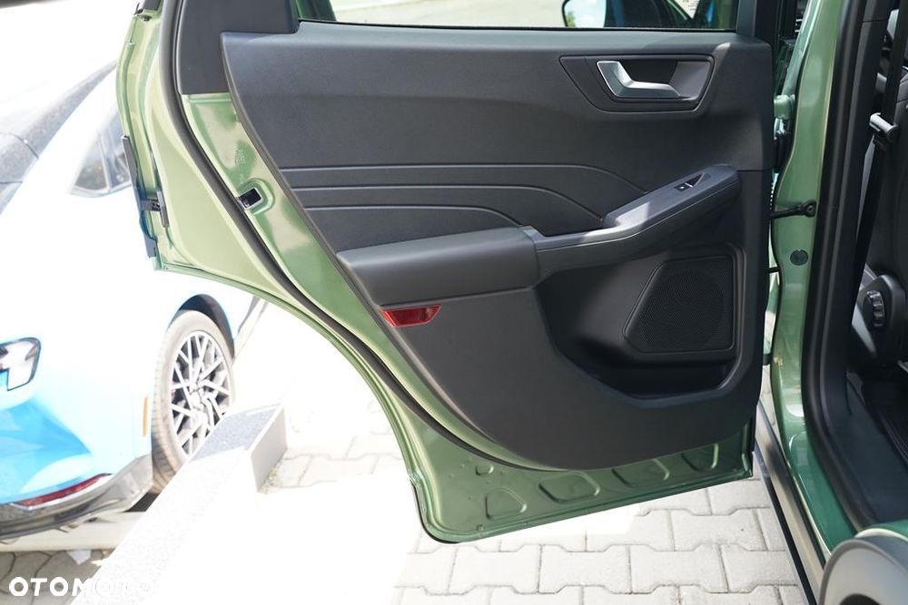 Ford Kuga 2.5 FHEV FWD Titanium eCVT - 10