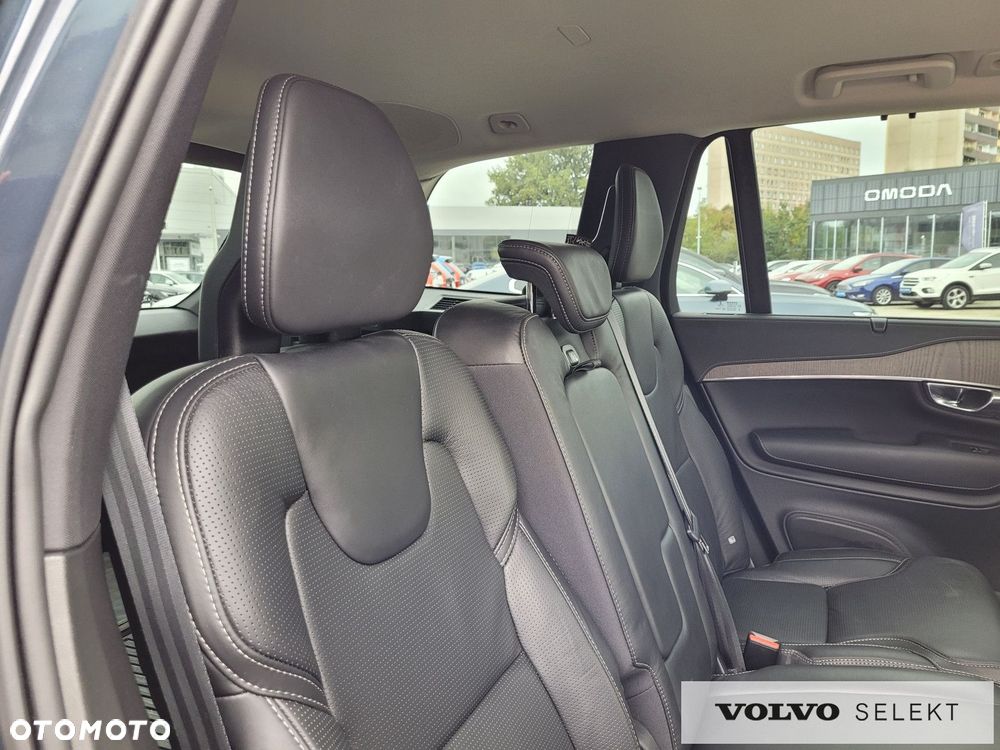 Volvo XC 90 - 25