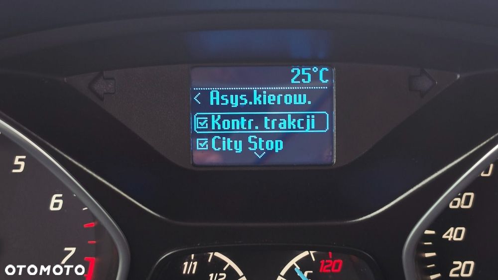Ford Grand C-MAX - 26
