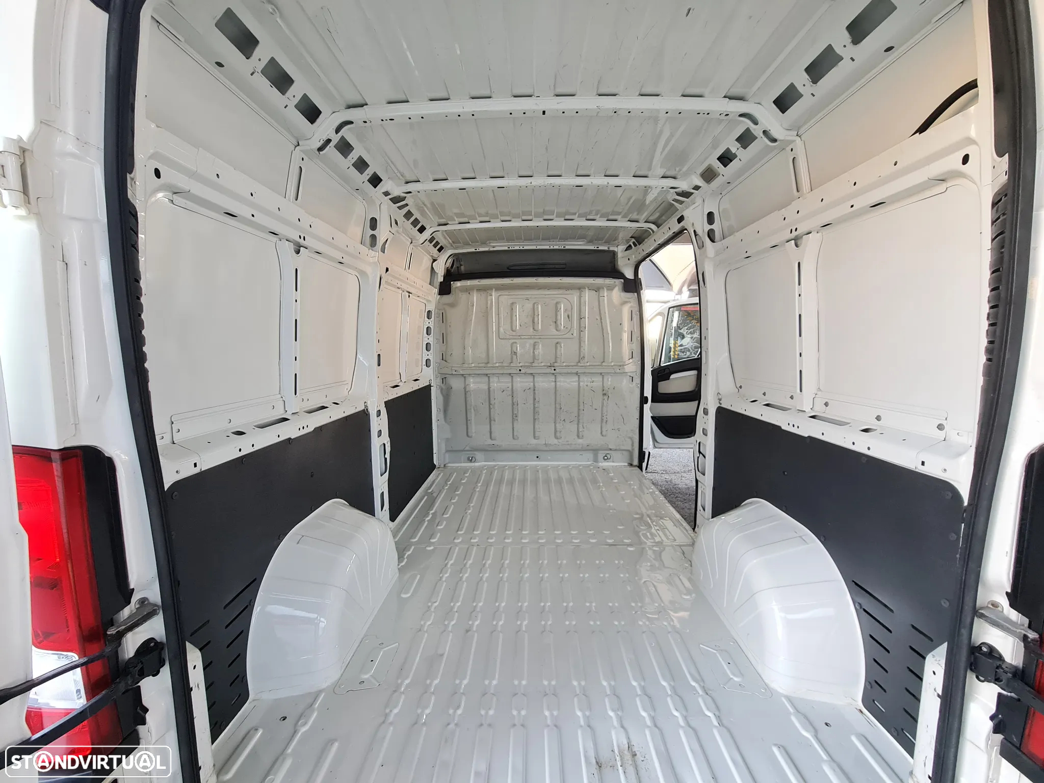 Peugeot Boxer 2.0 HDI 130CV L2H2  *GPS /AC/ IVA DEDUTÍVEL * - 9
