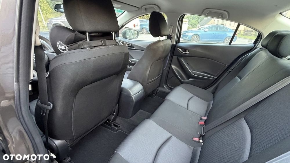 Mazda 3 - 6
