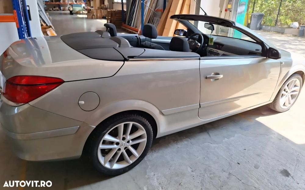 Opel Astra 1.9 CDTI Cosmo - 7