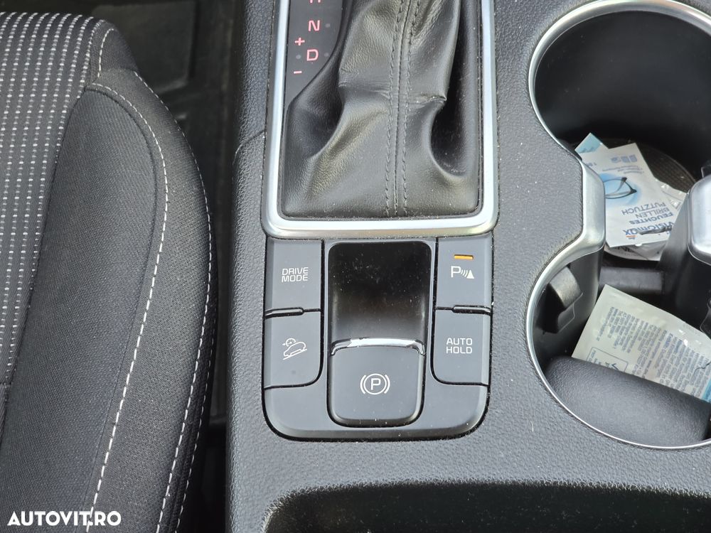 Kia Sportage 1.6 DSL MHEV 7DCT HP 4x2 Business Line - 18