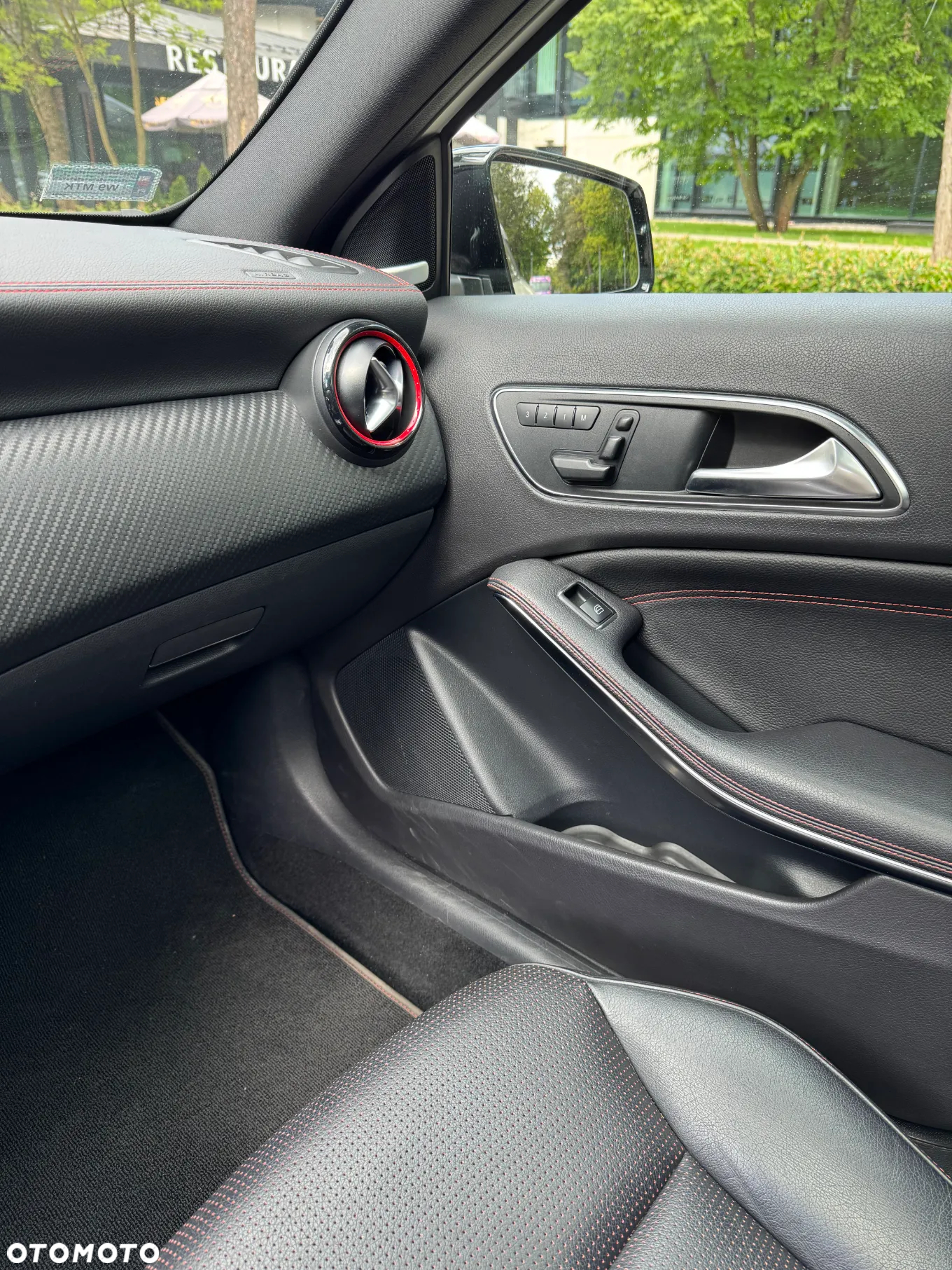 Mercedes-Benz Klasa A 45 AMG 4-Matic - 13