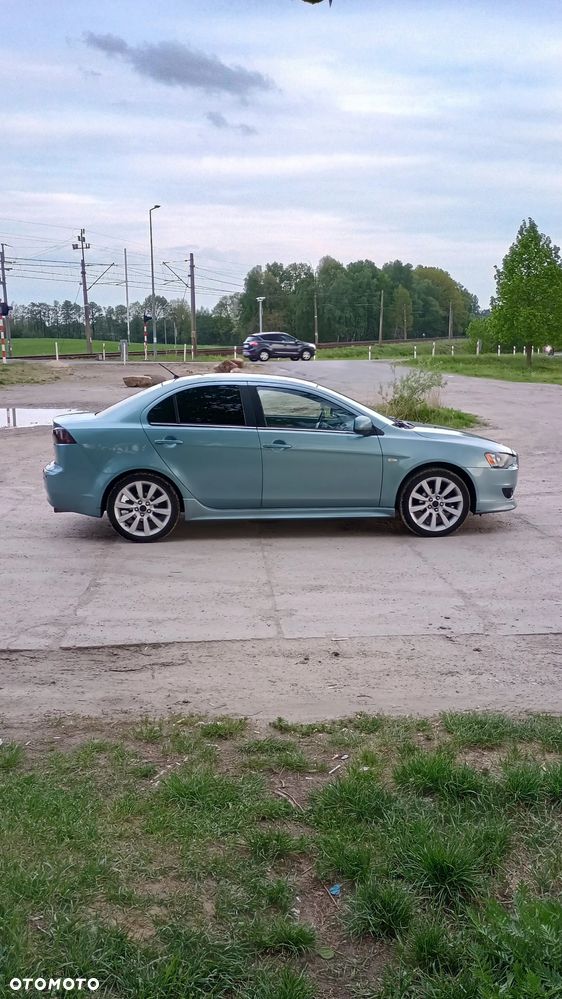 Mitsubishi Lancer 2.0 DI-D Inform - 2
