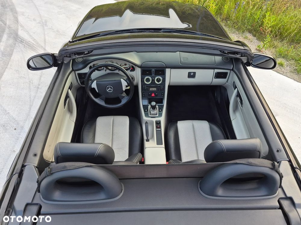 Mercedes-Benz SLK 200 - 27