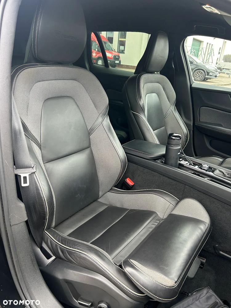 Volvo V60 B4 D R-Design - 21
