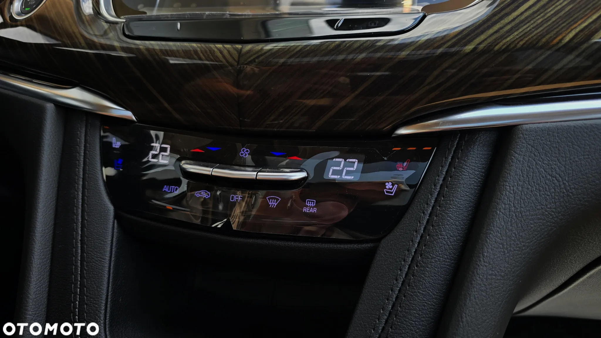 Cadillac XT6 - 32