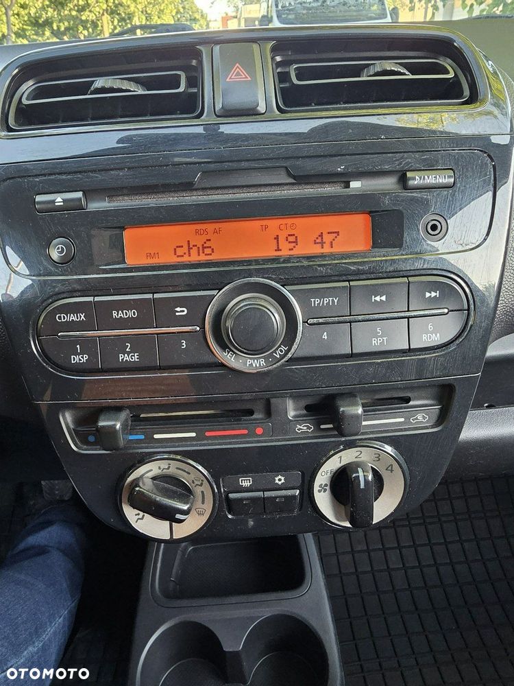Mitsubishi Space Star 1.0 - 10