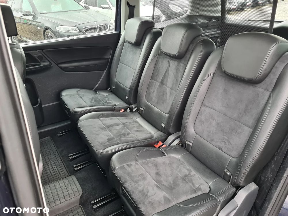 Volkswagen Sharan 2.0 TDI 4Motion BlueMotion Technology Comfortline - 21