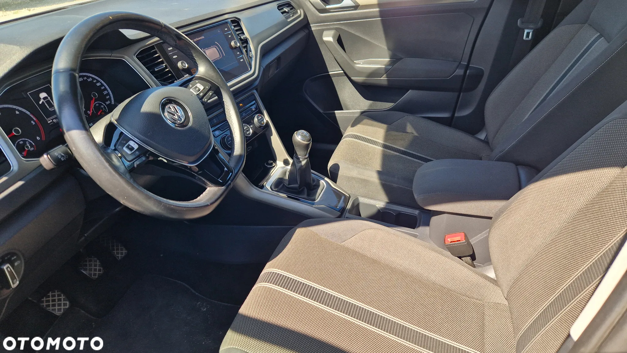 Volkswagen T-Roc 1.6 TDI SCR - 17
