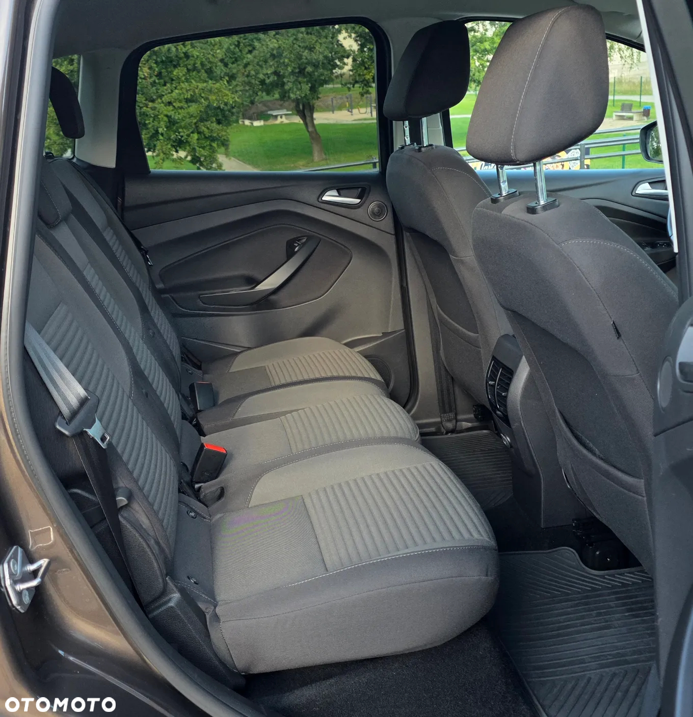 Ford C-MAX 1.5 EcoBoost Start-Stop-System Titanium - 6
