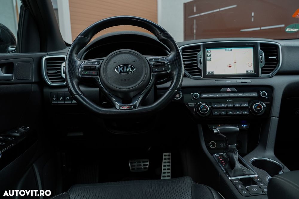 Kia Sportage 2,0 CRDI AWD Aut. GT Line - 19