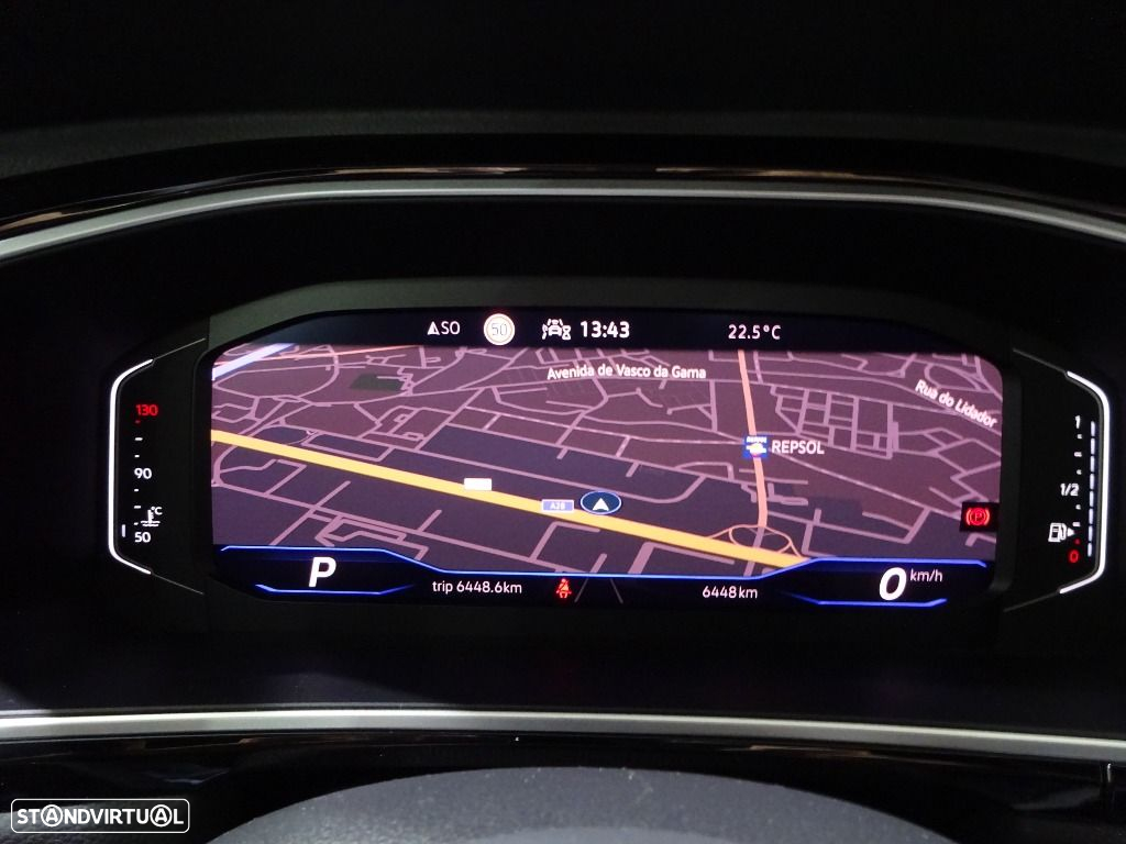 VW T-Roc 2.0 TDI R-Line DSG - 15