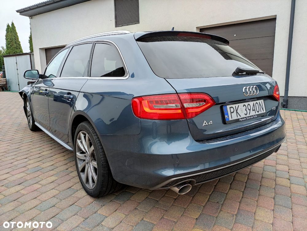 Audi A4 Avant 3.0 TDI - 9