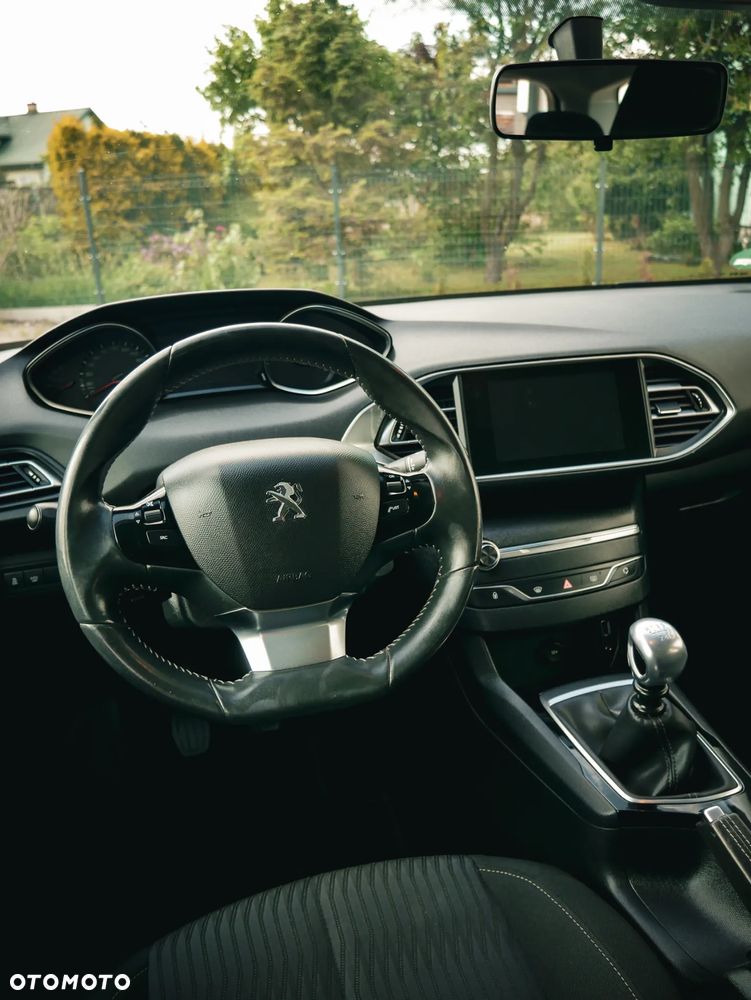 Peugeot 308 - 13