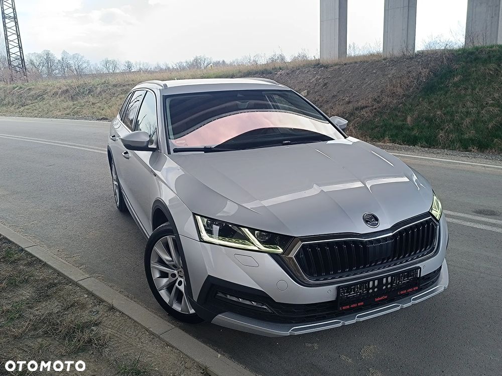 Skoda Octavia 2.0 TDI DSG 4x4 Scout - 17