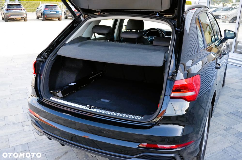 Audi Q3 35 TDI S-Line S tronic - 16
