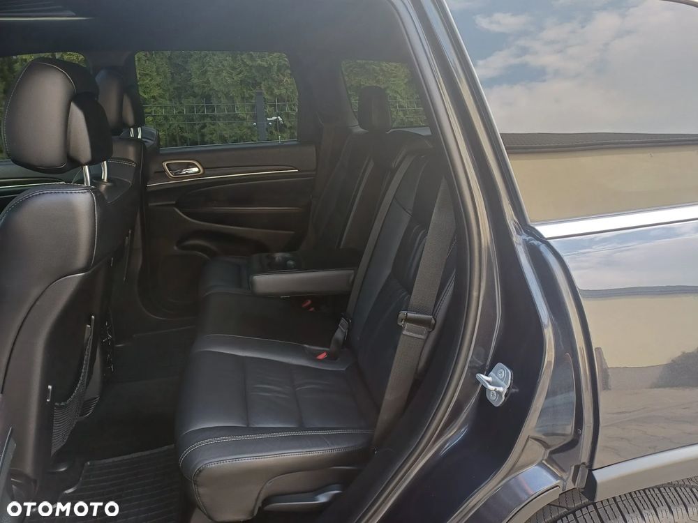 Jeep Grand Cherokee - 25